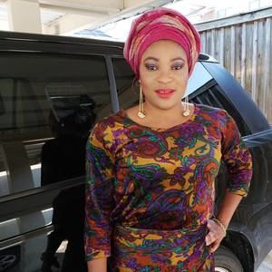 Meet your Posher, Esther